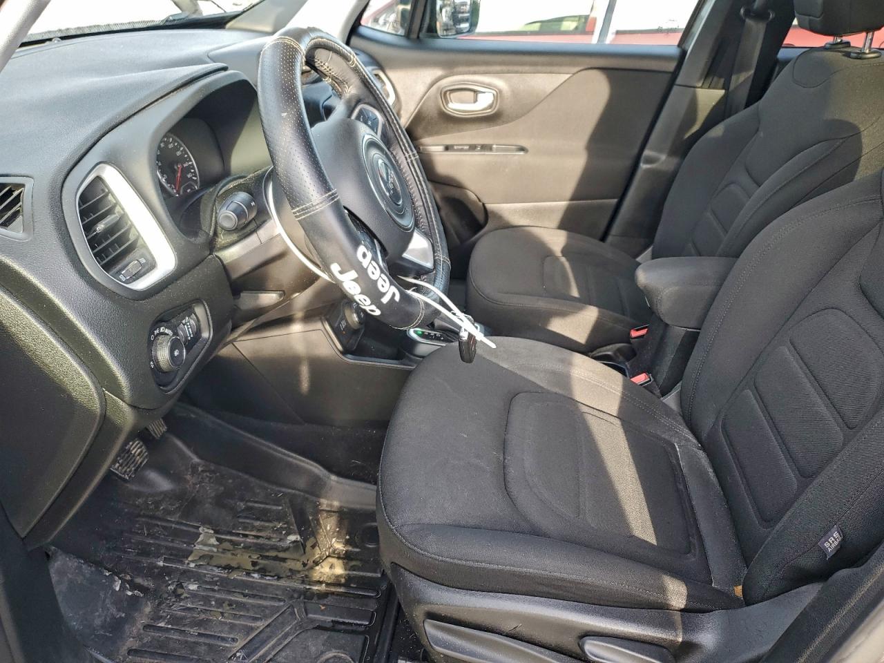 2019 JEEP RENEGADE LATITUDE photo 7