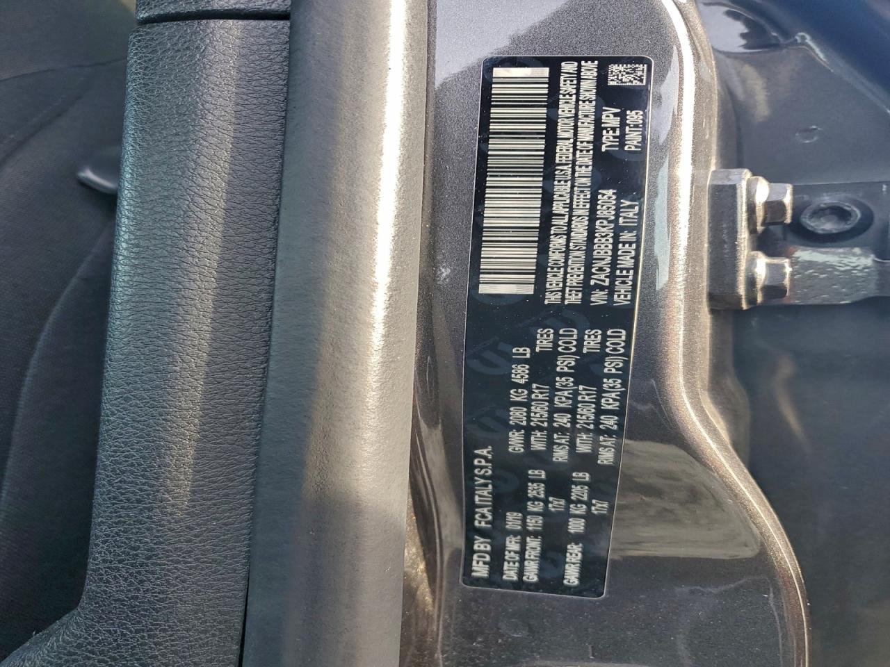 2019 JEEP RENEGADE LATITUDE photo 13