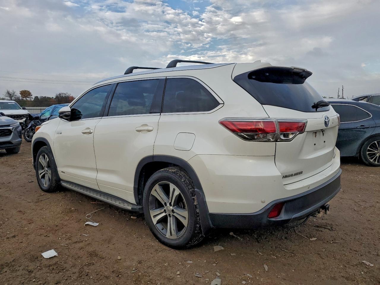 2016 TOYOTA HIGHLANDER HYBRID LIMITED photo 3