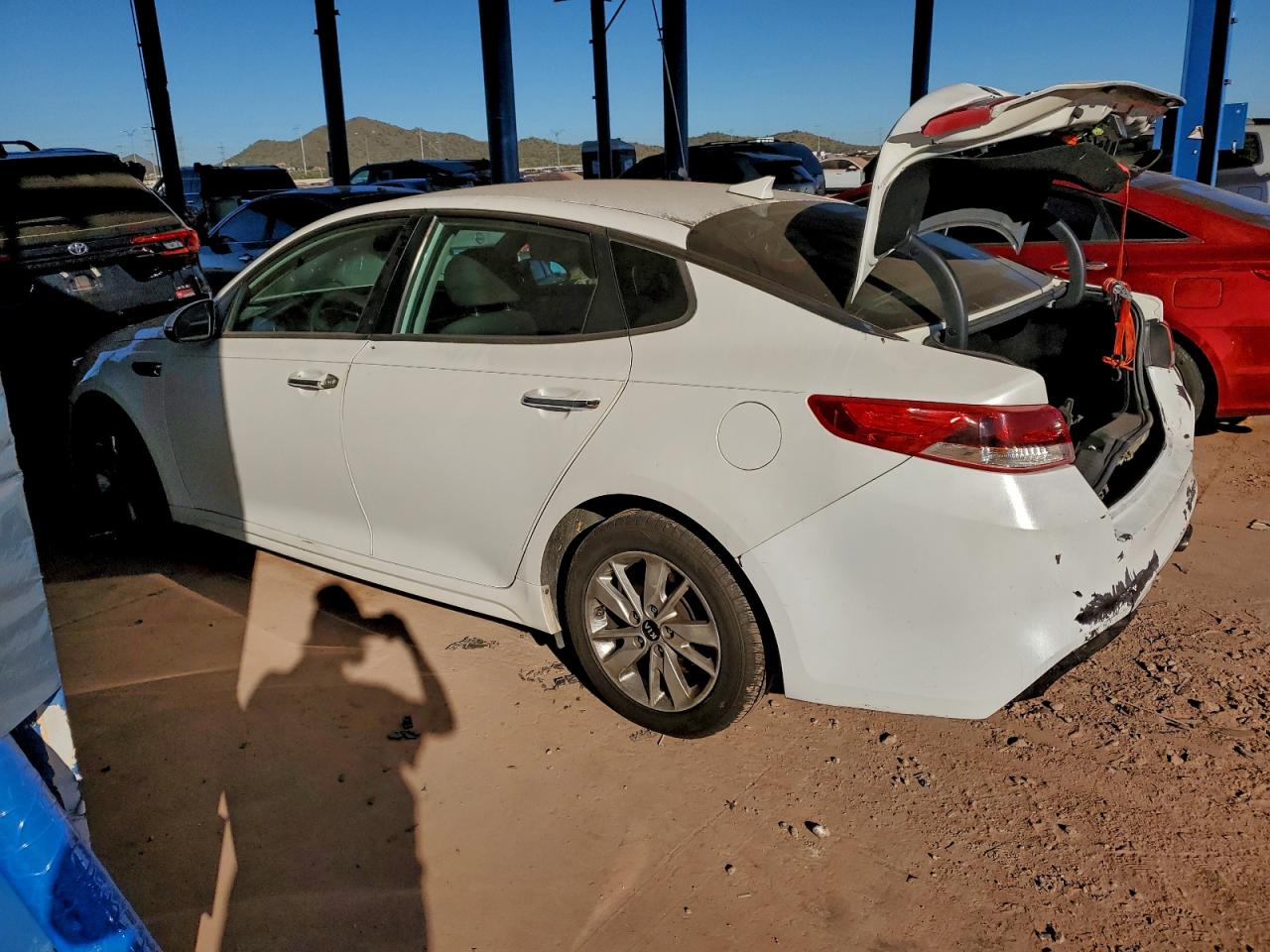 2018 KIA OPTIMA LX photo 3
