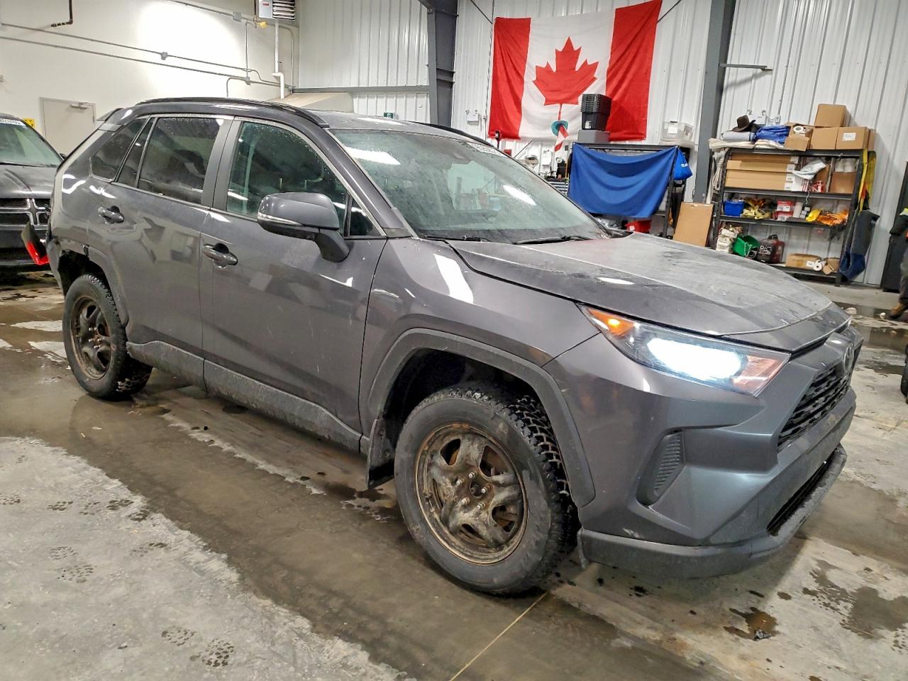 2021 TOYOTA RAV4 LE photo 7