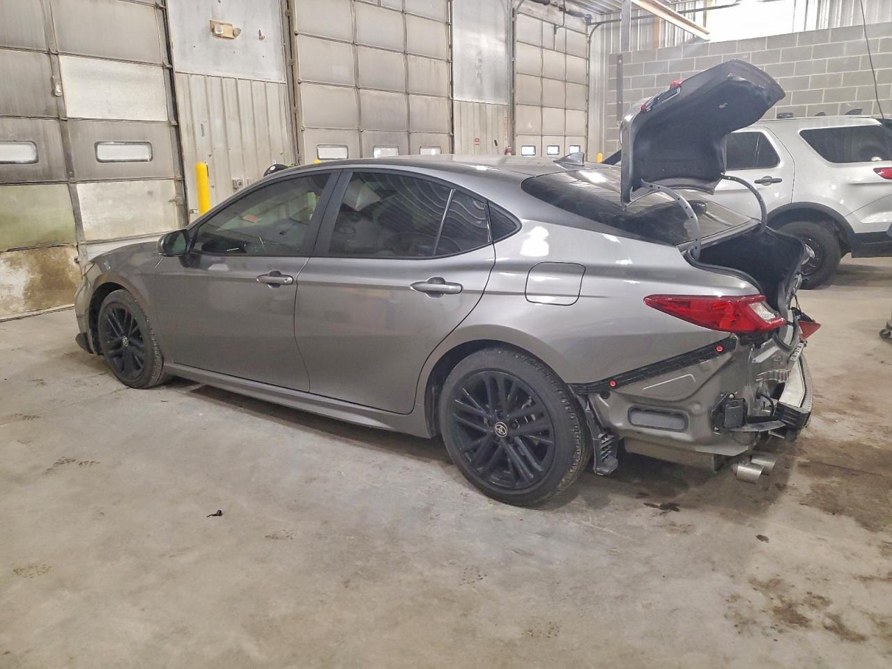 2025 TOYOTA CAMRY XSE photo 3