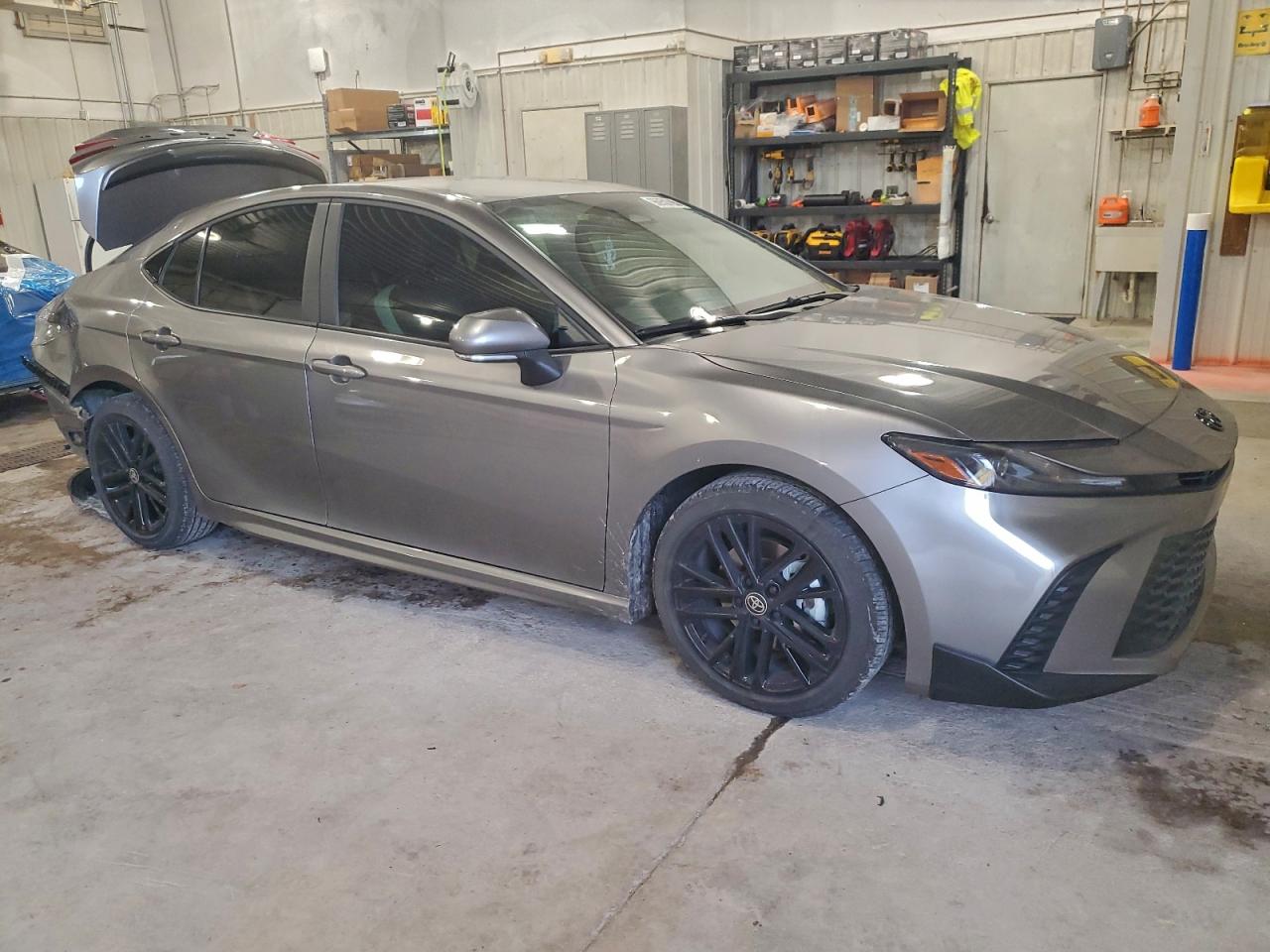 2025 TOYOTA CAMRY XSE photo 7