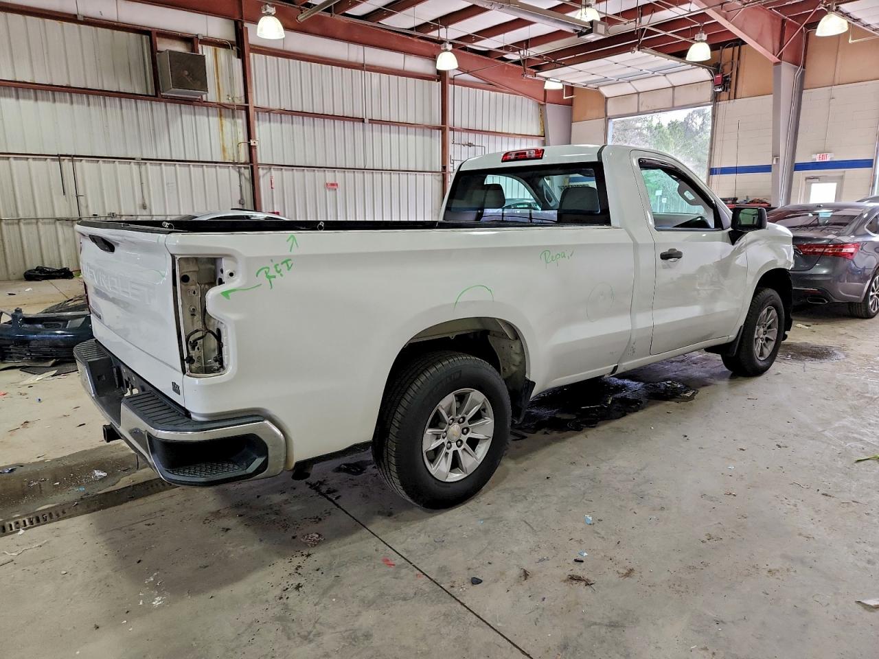 2020 CHEVROLET SILVERADO C1500 photo 3