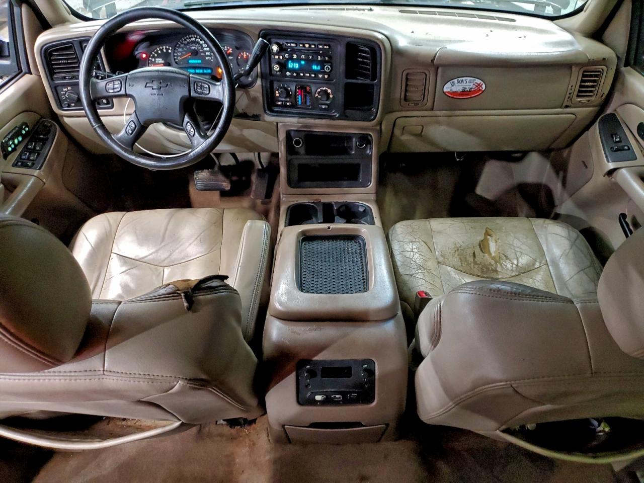 2004 CHEVROLET SUBURBAN K1500 photo 8