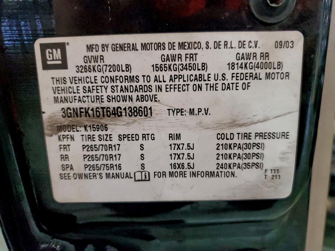2004 CHEVROLET SUBURBAN K1500 photo 13