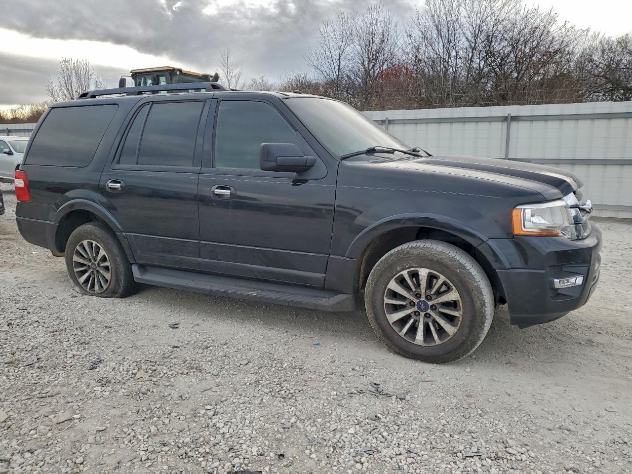 2017 FORD EXPEDITION XLT photo 7