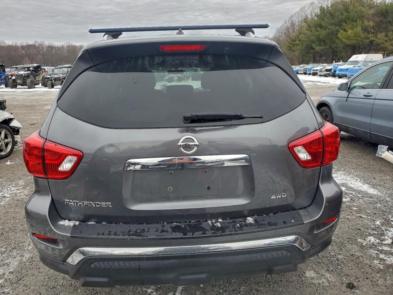 2017 NISSAN PATHFINDER S photo 6