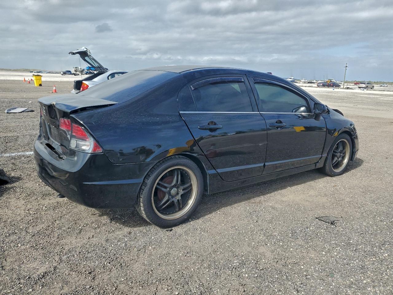 2006 HONDA CIVIC LX photo 3