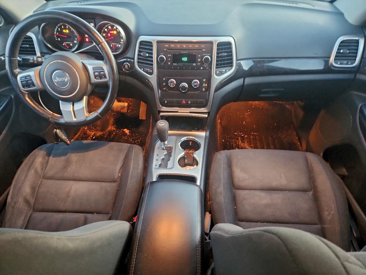 2011 JEEP GRAND CHEROKEE LAREDO photo 8