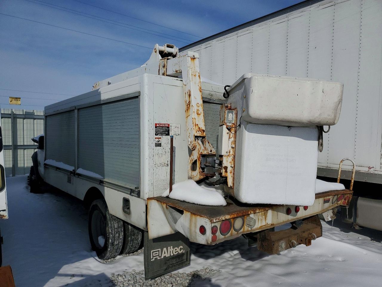 2015 FORD F550 SUPER DUTY BUCKET TRUCK photo 3