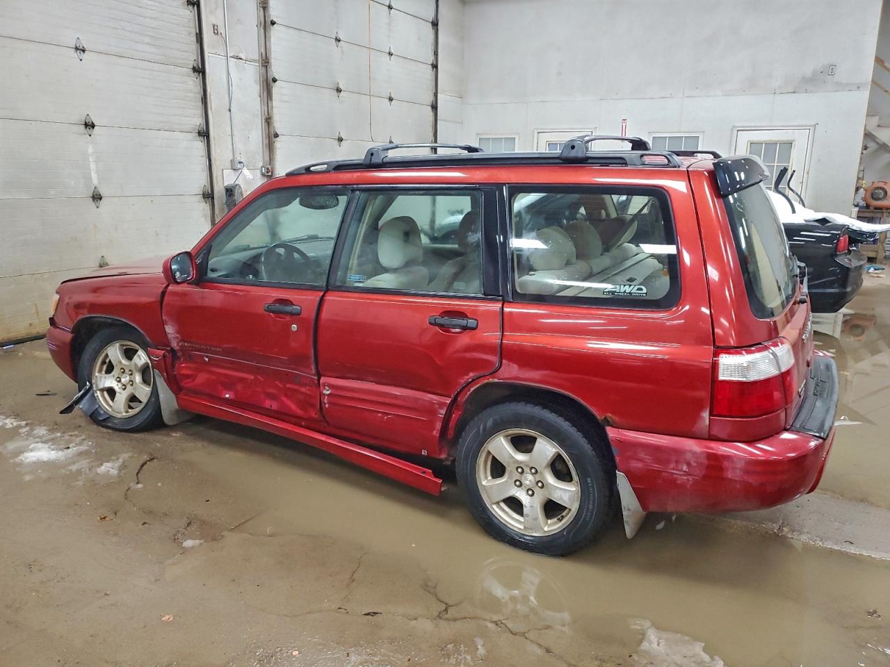 2002 SUBARU FORESTER S photo 2