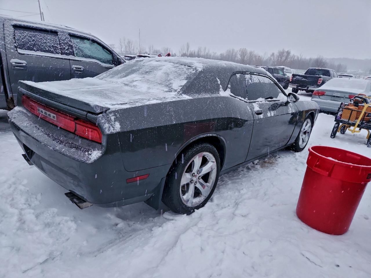 2013 DODGE CHALLENGER R/T photo 3