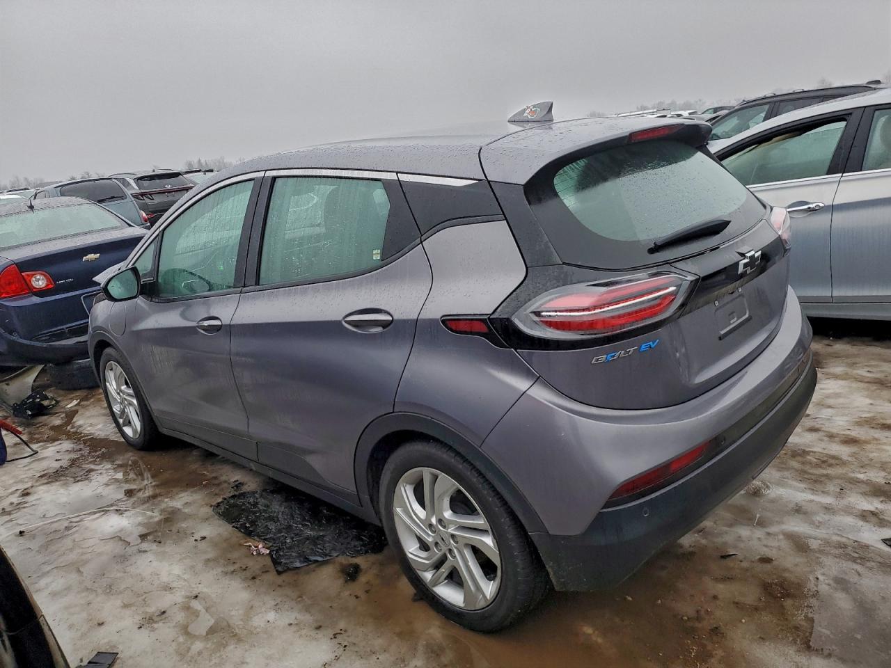 2023 CHEVROLET BOLT EV 1LT photo 2