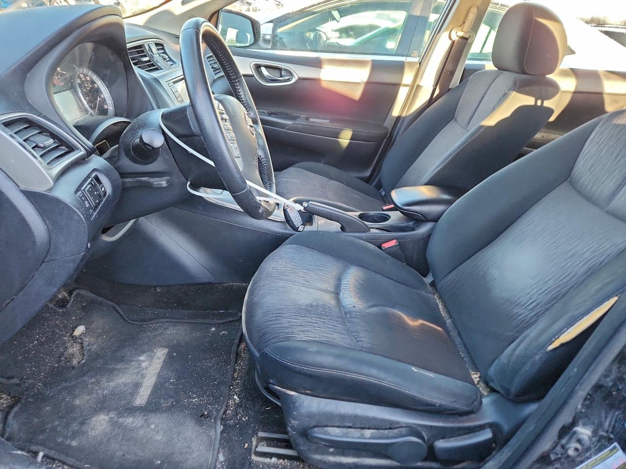 2015 NISSAN SENTRA S photo 7