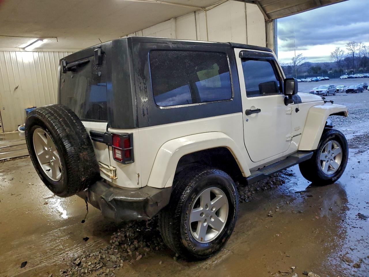 2010 JEEP WRANGLER SAHARA photo 7
