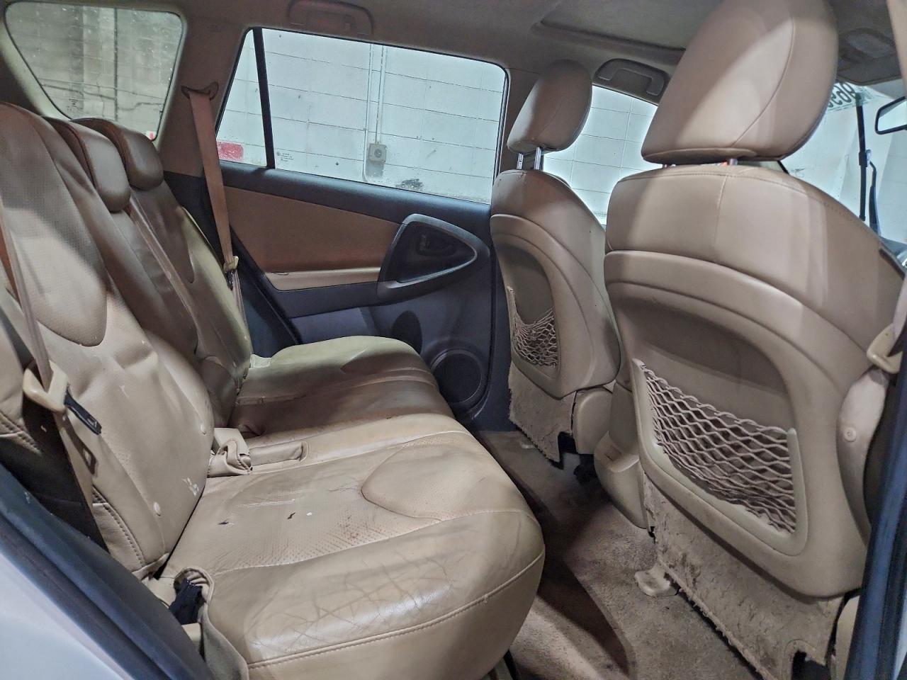 2010 TOYOTA RAV4 LIMITED photo 31