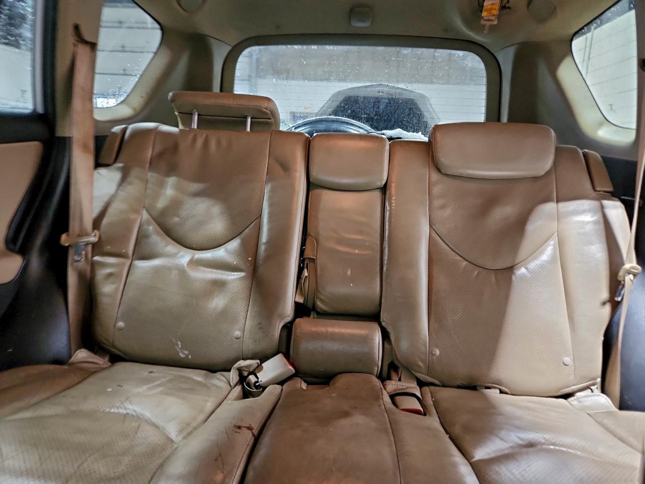 2010 TOYOTA RAV4 LIMITED photo 28