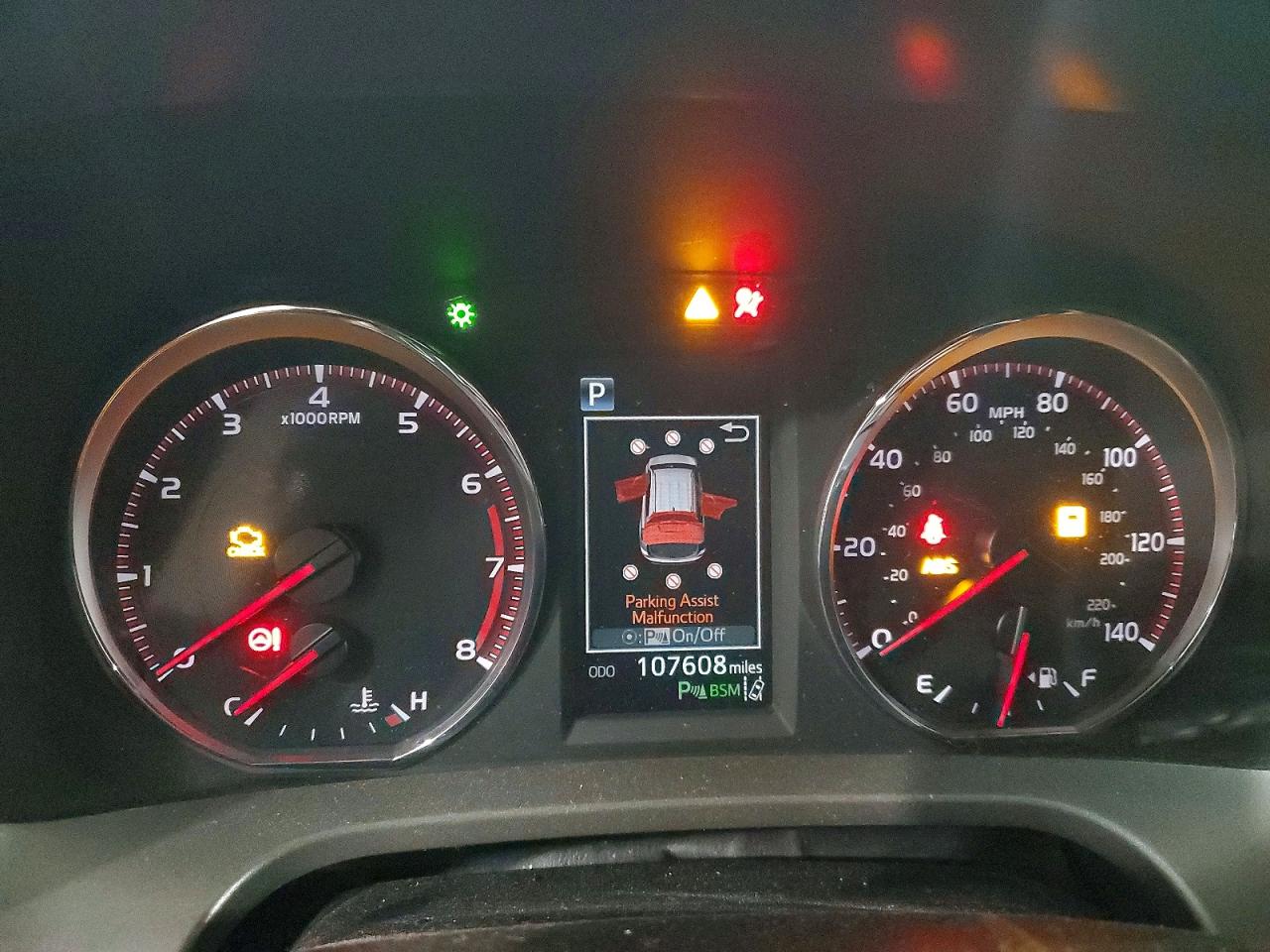 2017 TOYOTA RAV4 SE photo 17