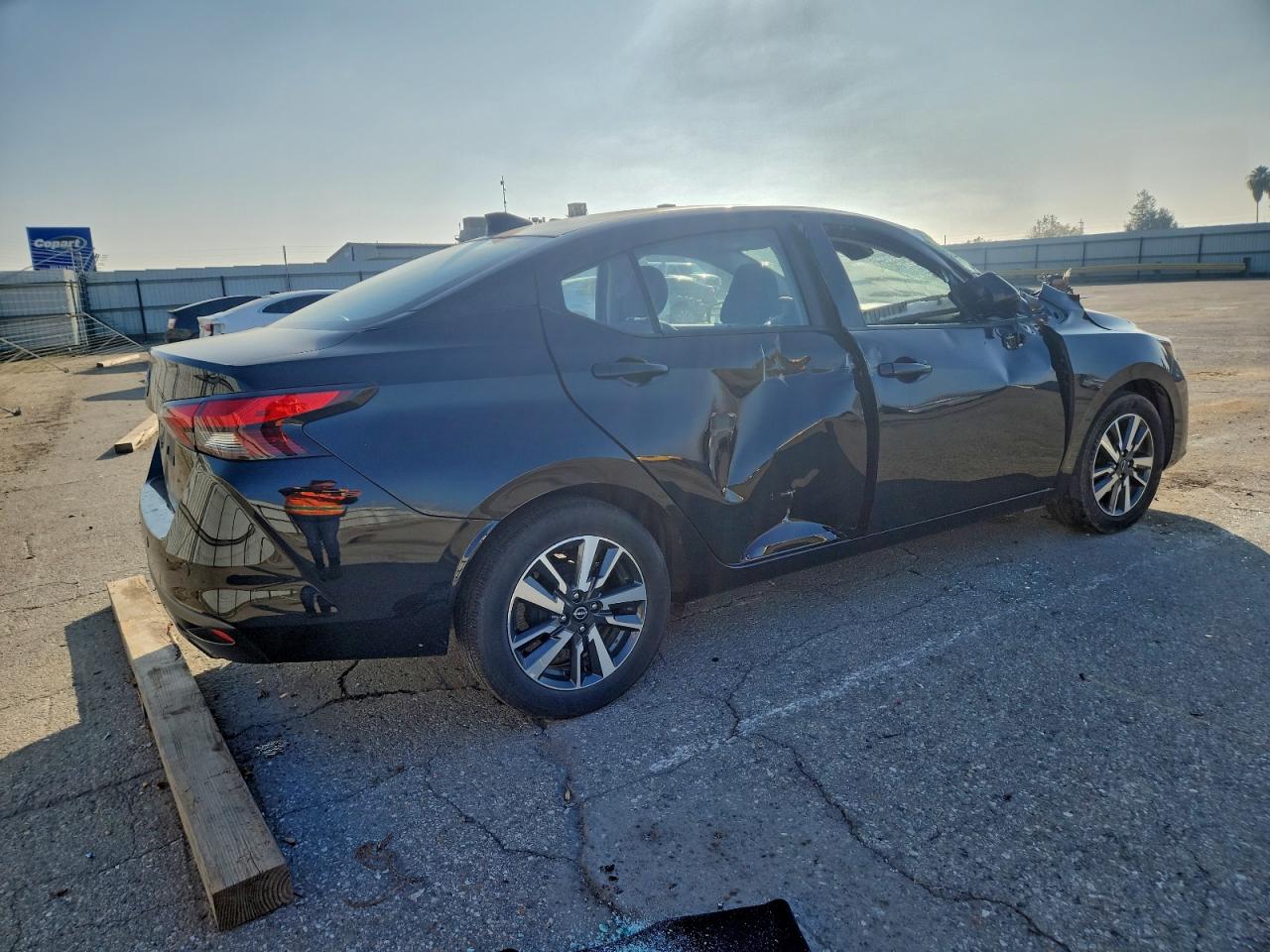 2025 NISSAN VERSA SV photo 5