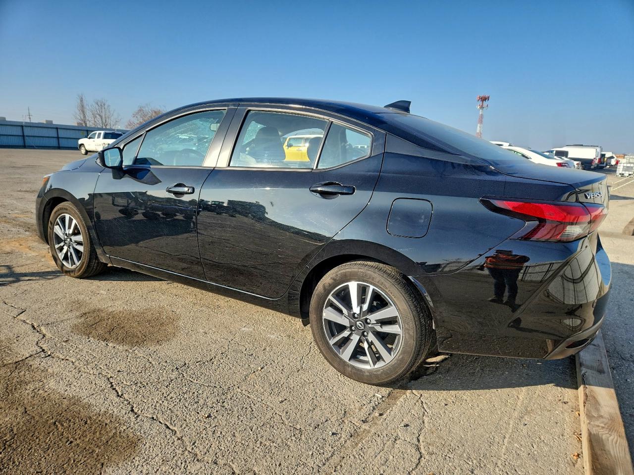 2025 NISSAN VERSA SV photo 3