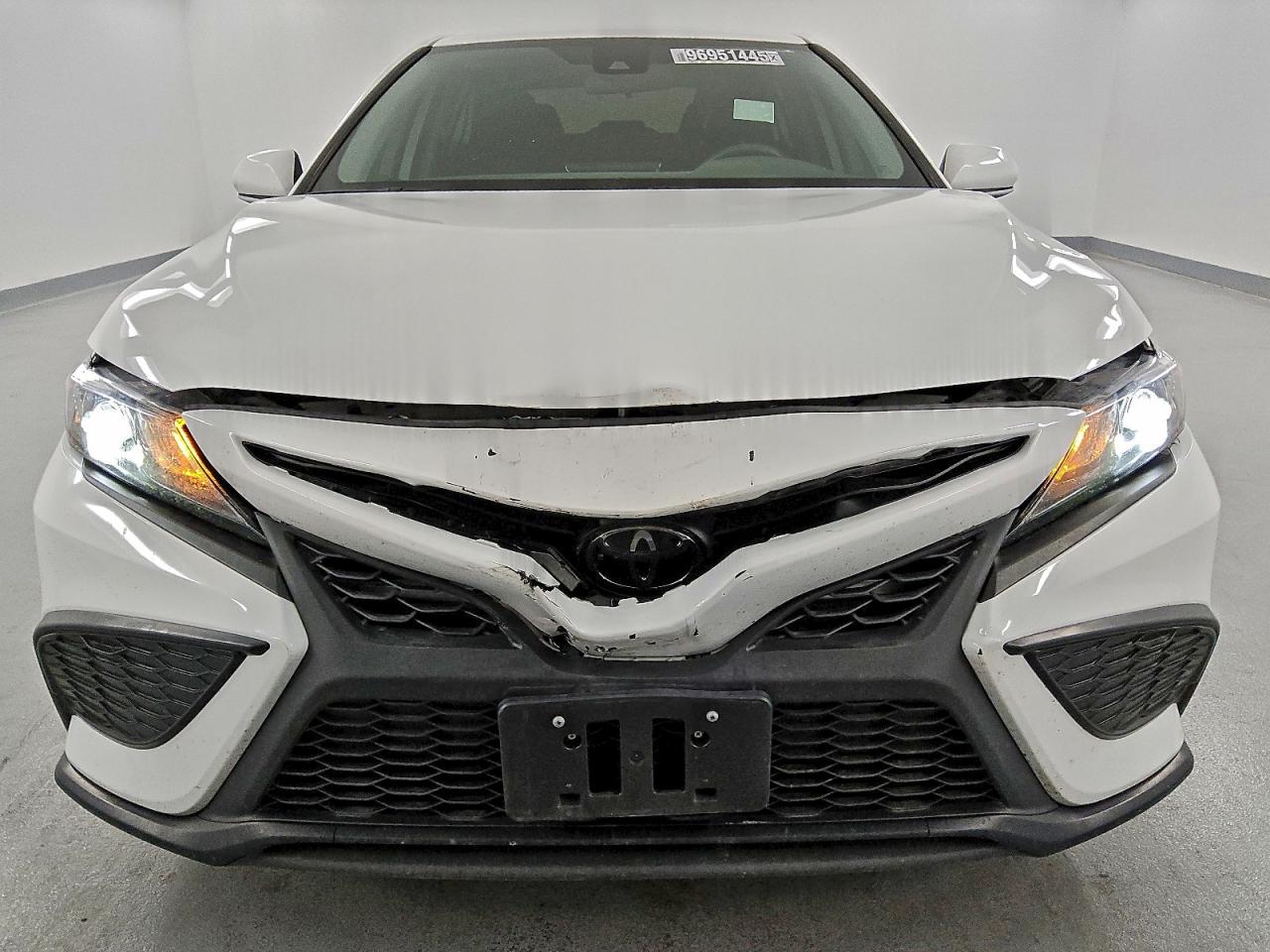 2024 TOYOTA CAMRY SE NIGHT SHADE photo 17