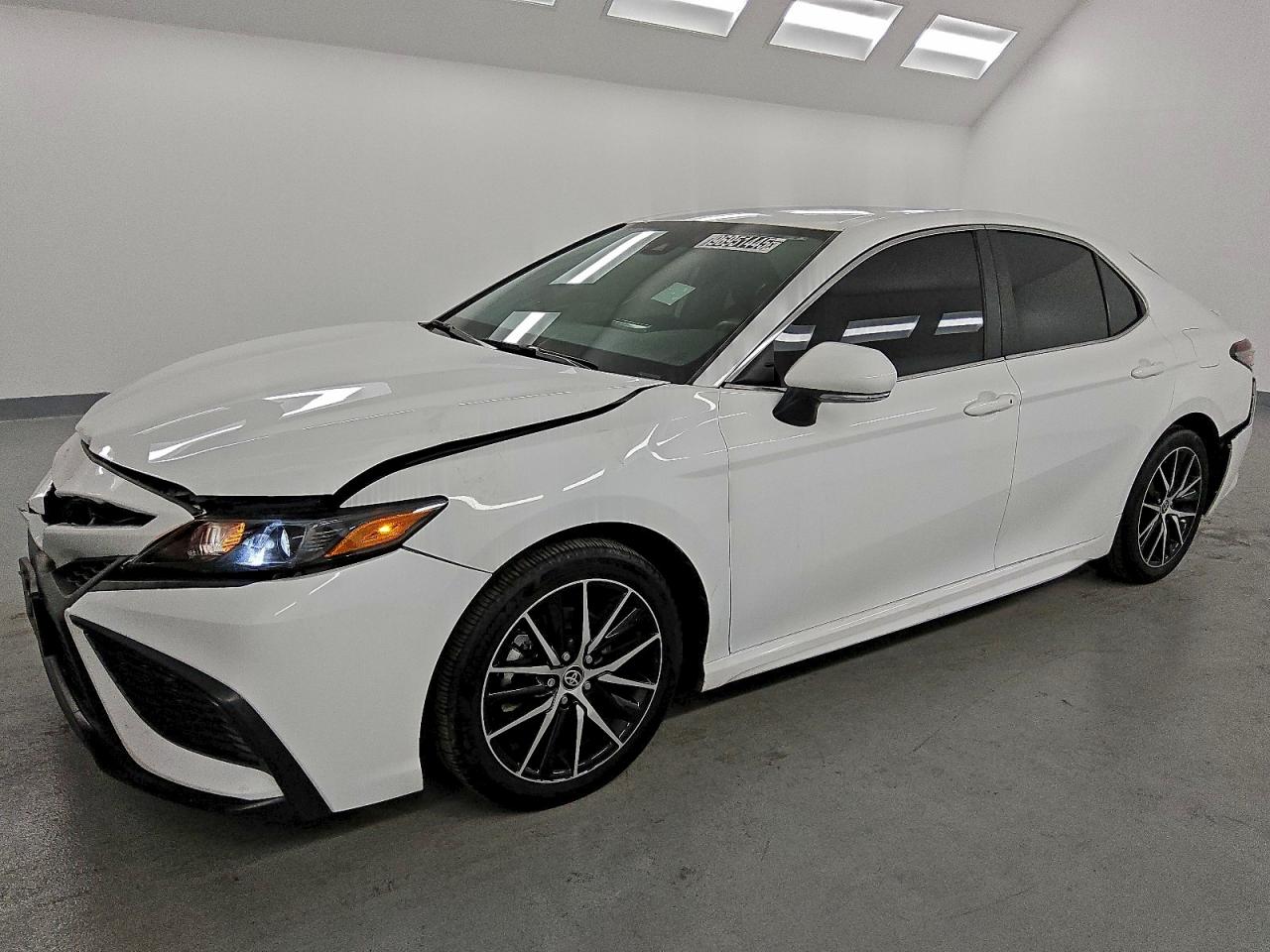 2024 TOYOTA CAMRY