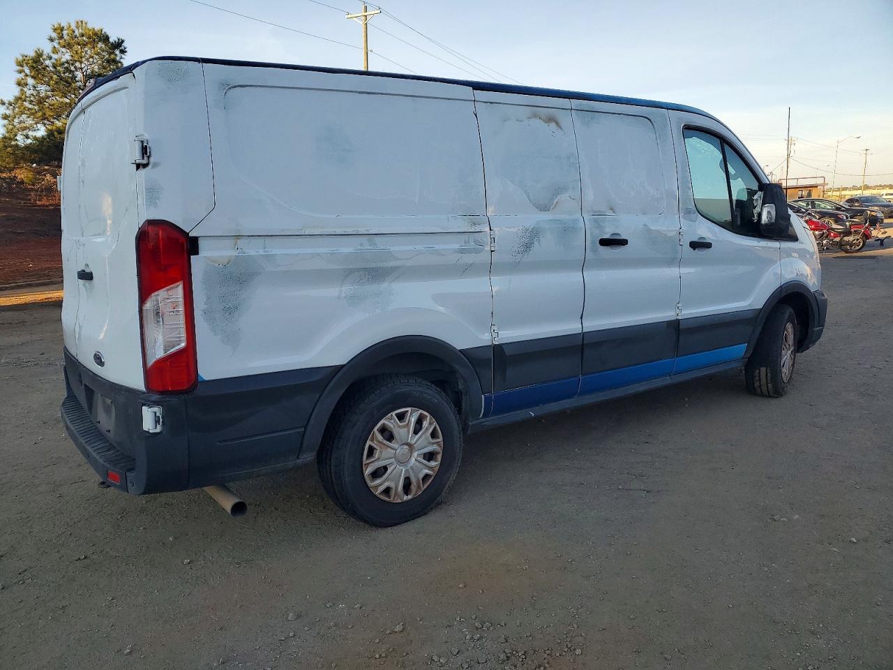 2020 FORD TRANSIT T-150 photo 5