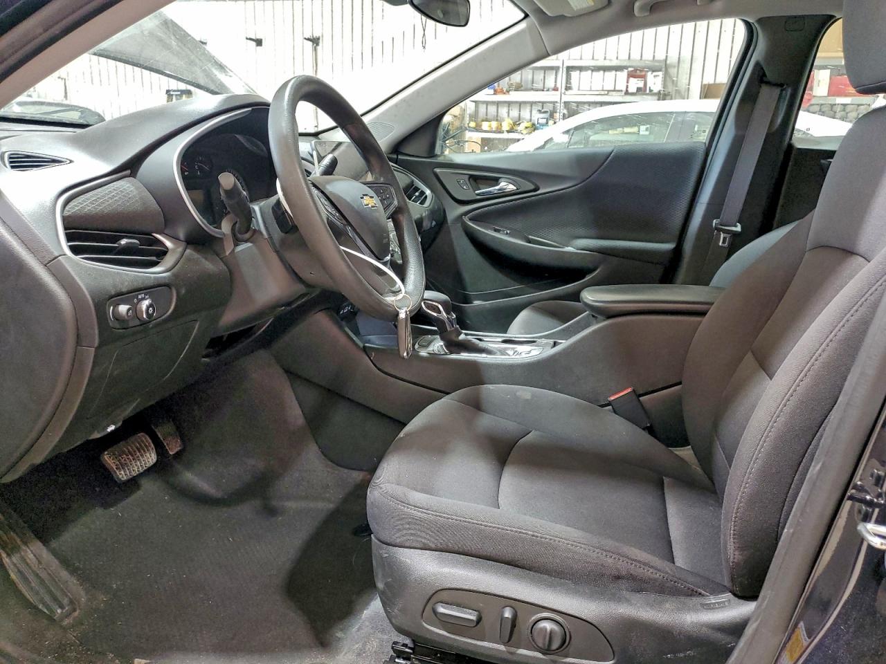2023 CHEVROLET MALIBU LS photo 19