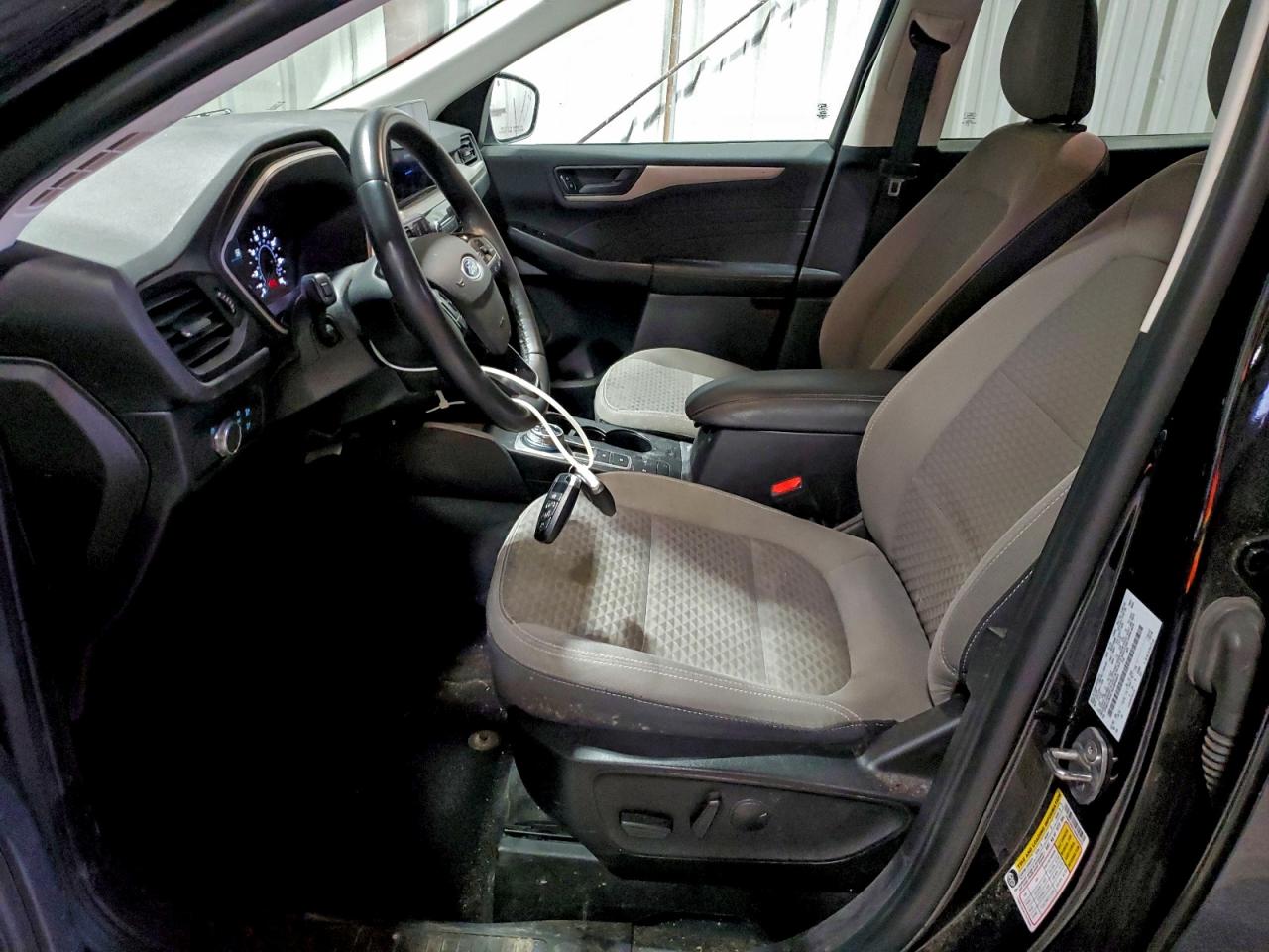 2022 FORD ESCAPE SE photo 13