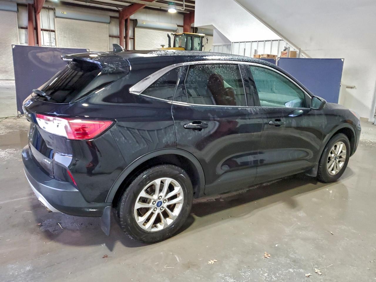 2022 FORD ESCAPE SE photo 5