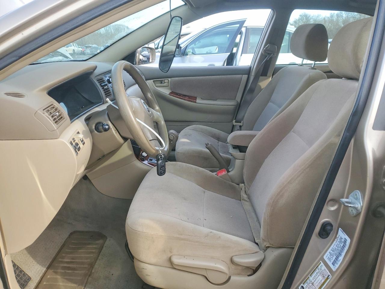 2005 TOYOTA COROLLA CE photo 7