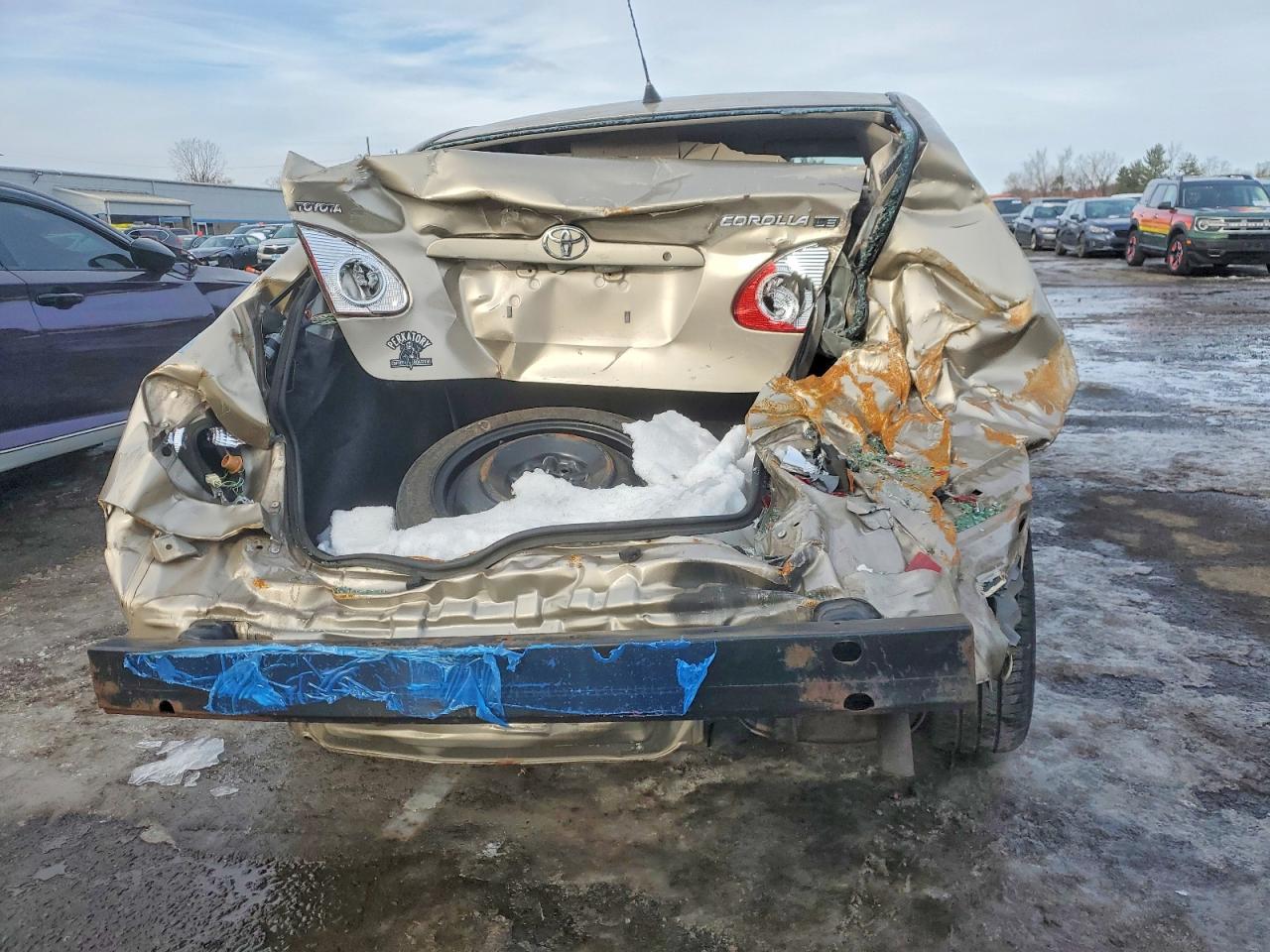 2005 TOYOTA COROLLA CE photo 6