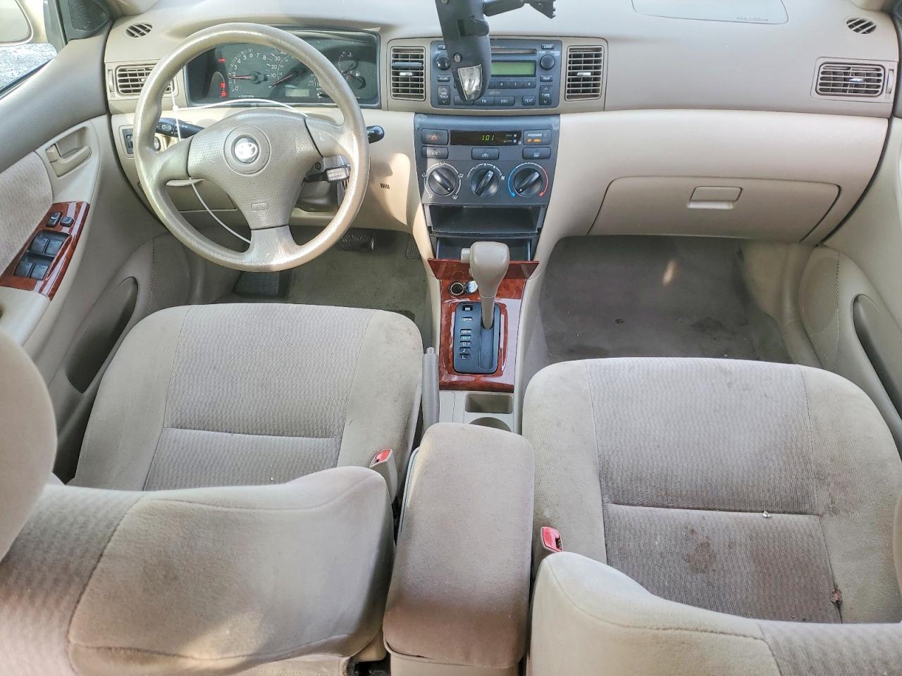 2005 TOYOTA COROLLA CE photo 8