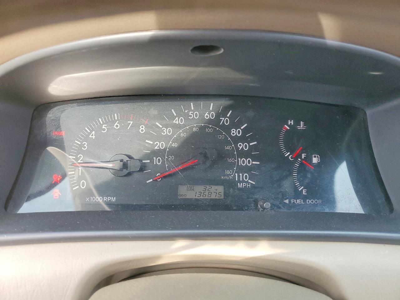 2005 TOYOTA COROLLA CE photo 9