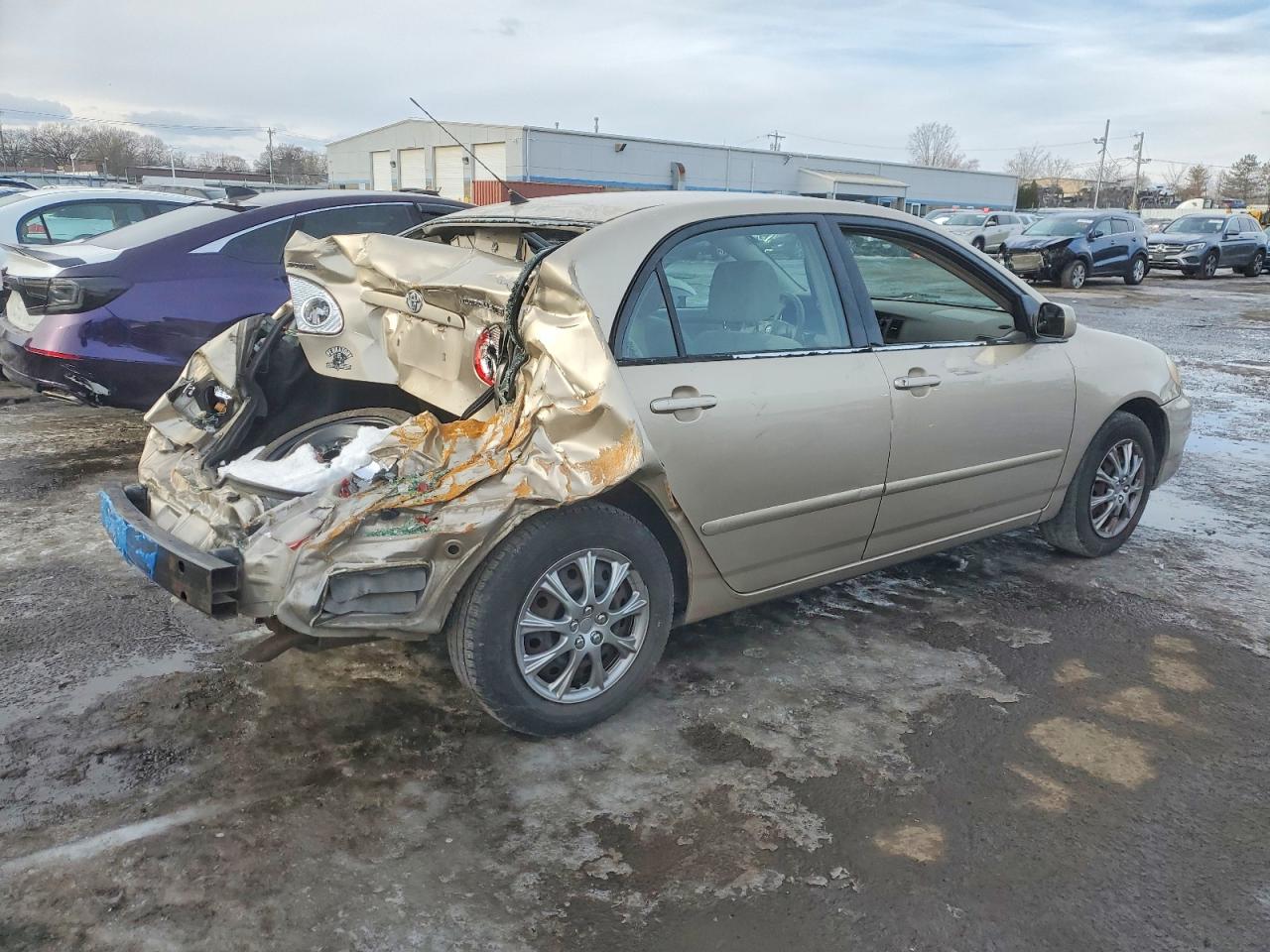 2005 TOYOTA COROLLA CE photo 3