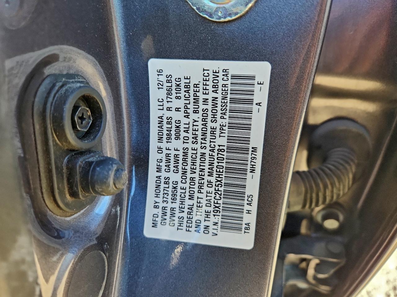 2017 HONDA CIVIC LX photo 12