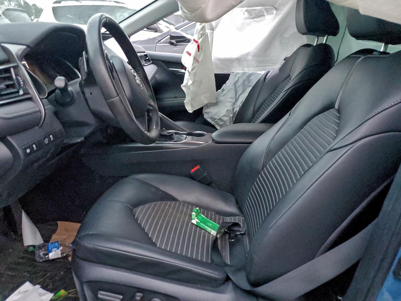 2023 TOYOTA CAMRY SE NIGHT SHADE photo 7