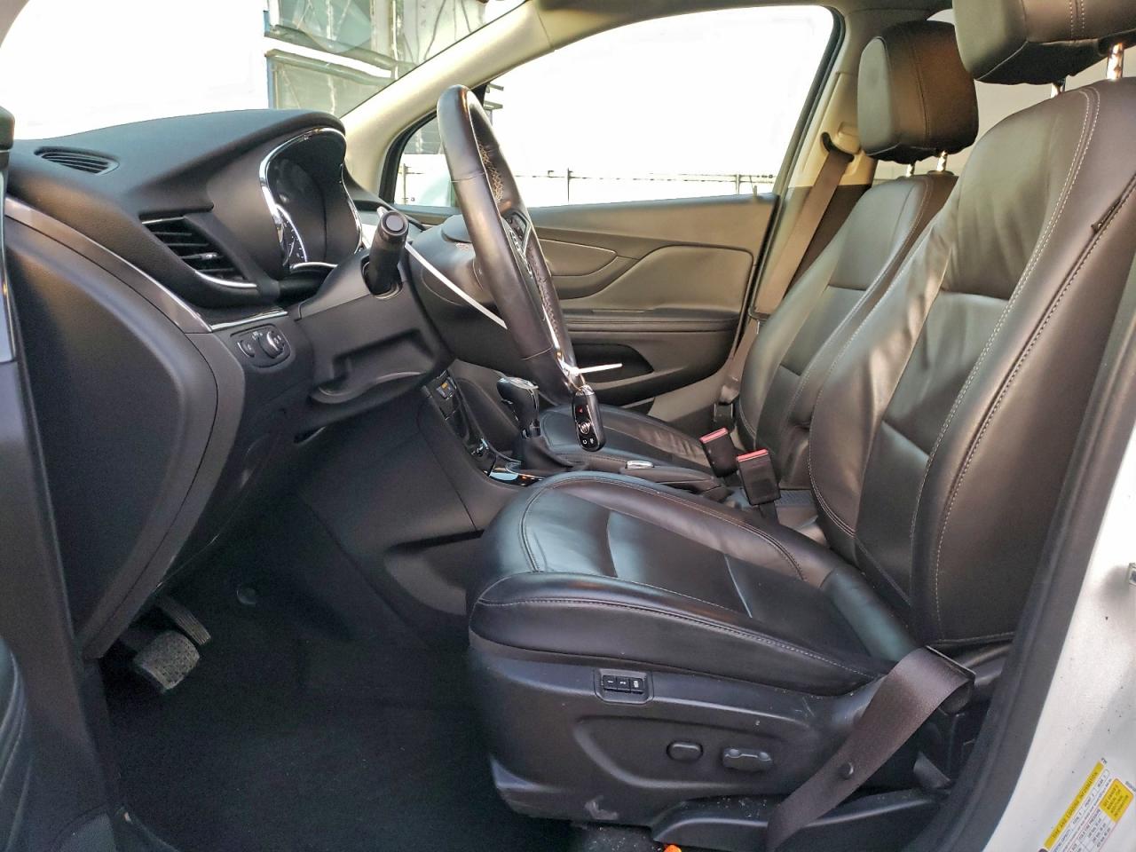 2018 BUICK ENCORE ESSENCE photo 19
