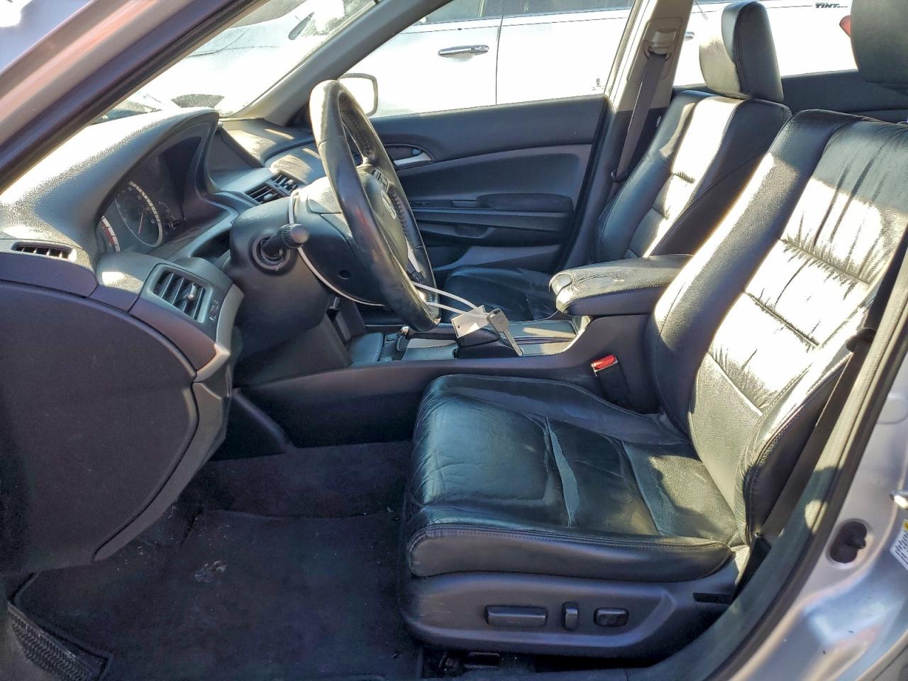 2011 HONDA ACCORD SE photo 7