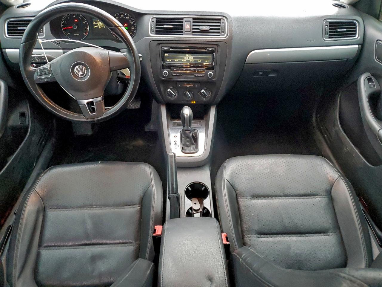 2014 VOLKSWAGEN JETTA SE photo 15