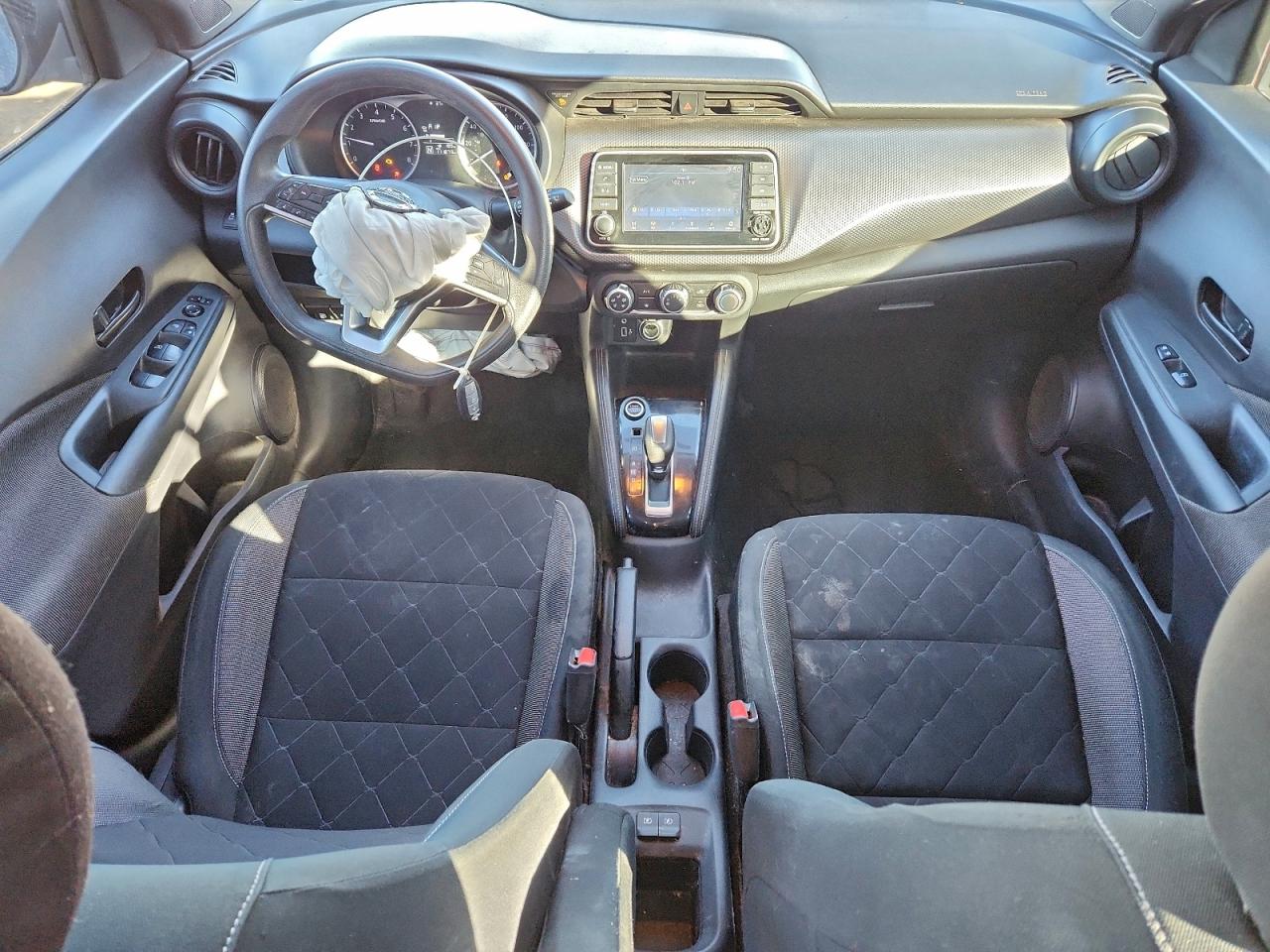 2019 NISSAN KICKS S photo 15