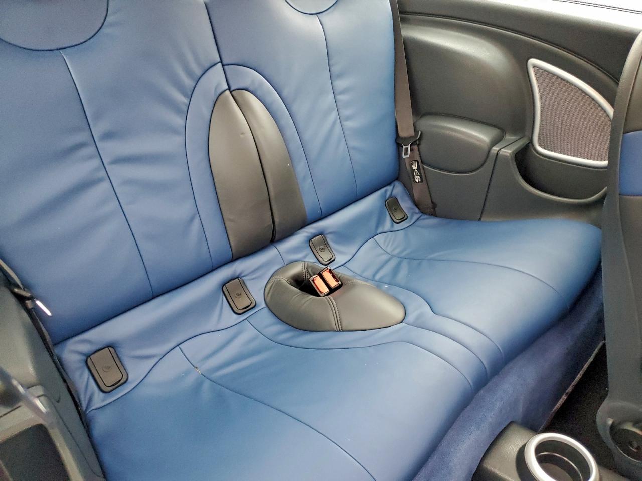 2005 MINI COOPER S photo 11