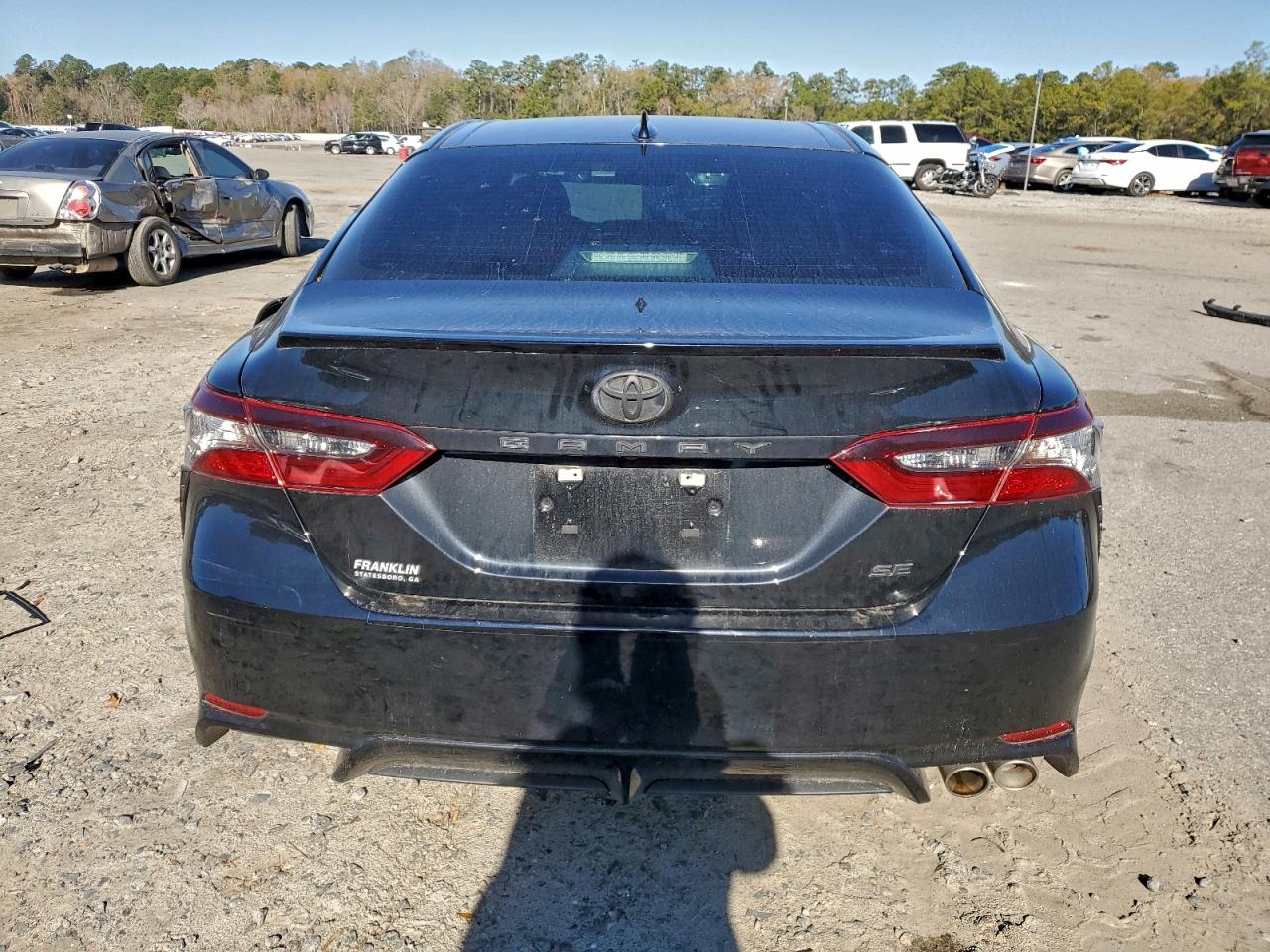 2022 TOYOTA CAMRY SE photo 16