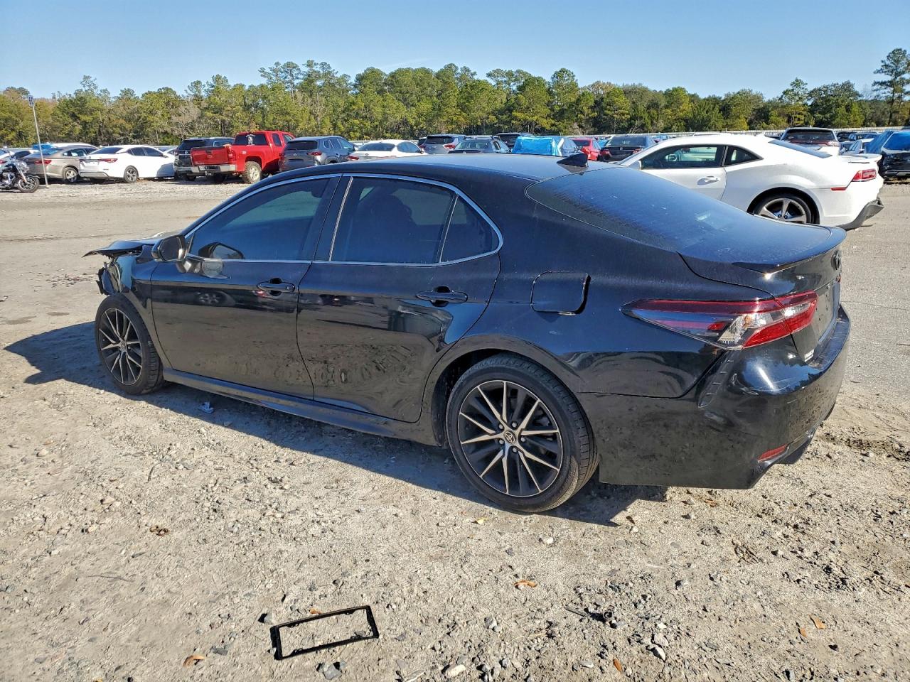 2022 TOYOTA CAMRY SE photo 4