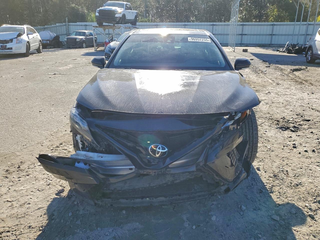 2022 TOYOTA CAMRY SE photo 13