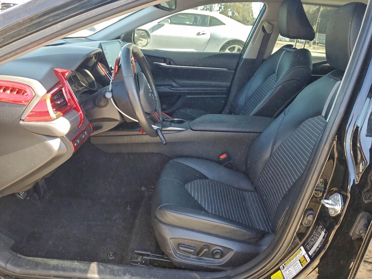 2022 TOYOTA CAMRY SE photo 19