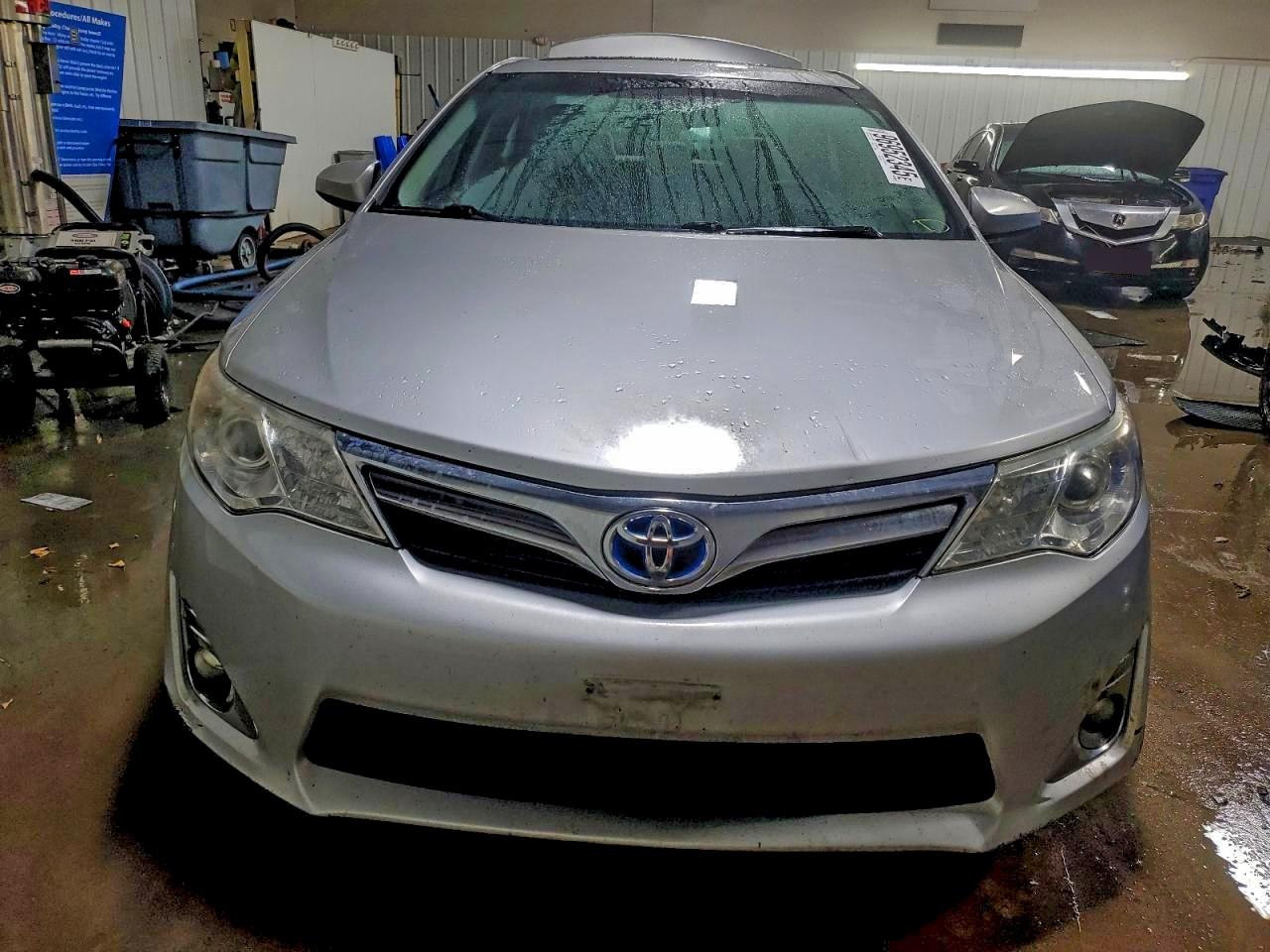 2012 TOYOTA CAMRY HYBRID photo 9