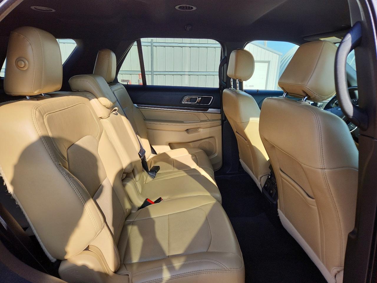 2017 FORD EXPLORER LIMITED photo 31