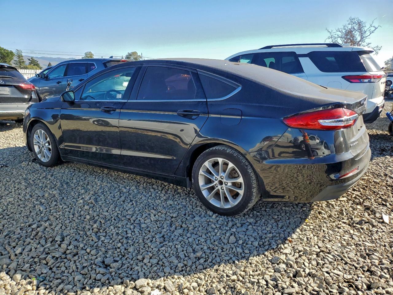 2019 FORD FUSION SE photo 4